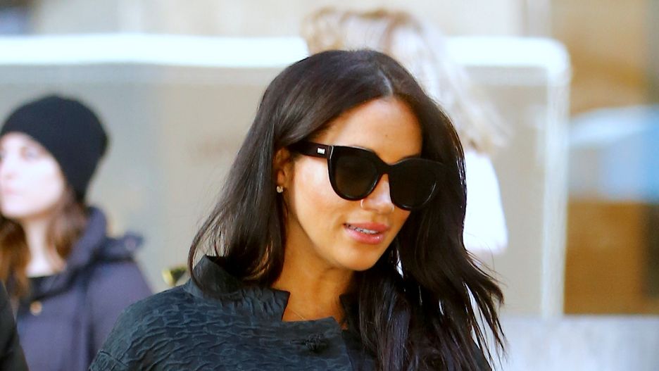Księżna Meghan postanowiła urodzić w domu, tak jak Królowa Elżbieta 