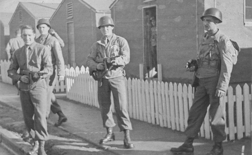 Żołnierze 506. Pułku Piechoty Spadochronowej w trakcie szkolenia w Camp Toccoa. 1942 r.
