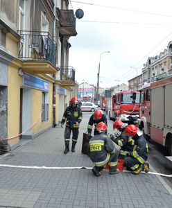 Lublin: zawalił się strop kamienicy. Trwa akcja strażaków