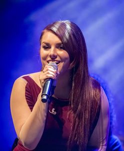 Ewa Farna pokazała nogi. Piosenkarka nie wstydzi się swojego ciała