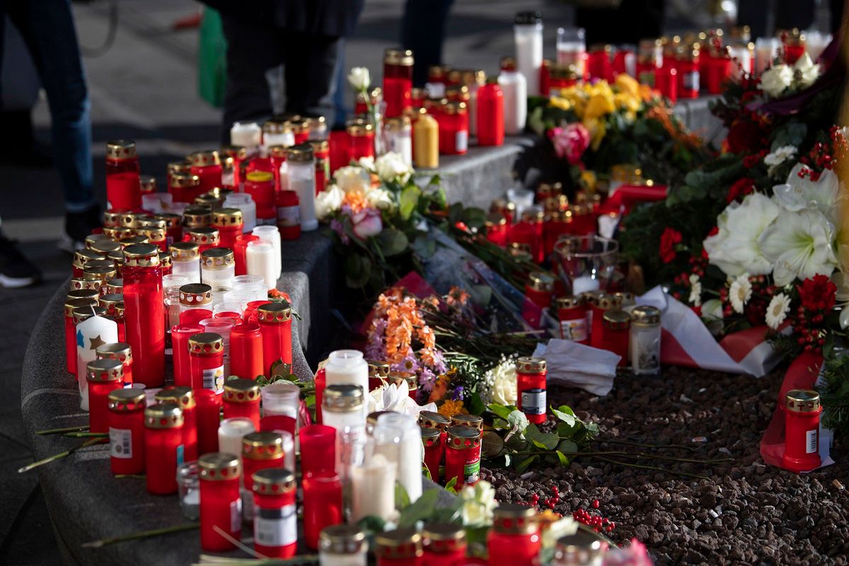 Tragedia w Augsburgu. Nie żyje 49-letni strażak. Aresztowano 7 osób
