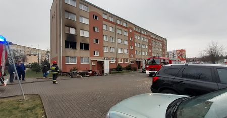 Zambrów. Wybuch butli z gazem. Eksplozja i płomienie sięgające czwartego piętra