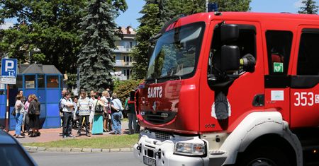 Sparaliżował na ponad trzy godziny Piaseczno. Policja szuka żartownisia