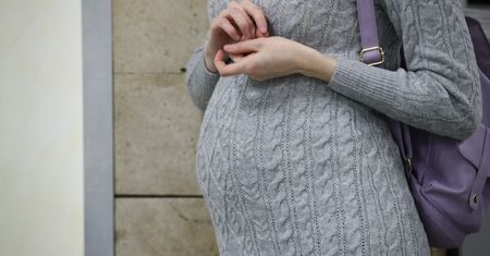 Czekali na bliźnięta, zostali rodzicami czworaczków. Wzruszająca historia