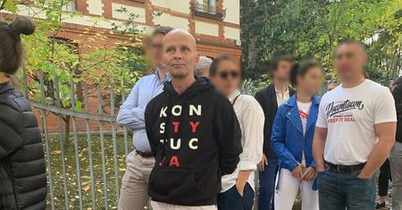 Wybory parlamentarne 2019. Miał bluzę "konstytucja", chcieli wyrzucić go za agitację