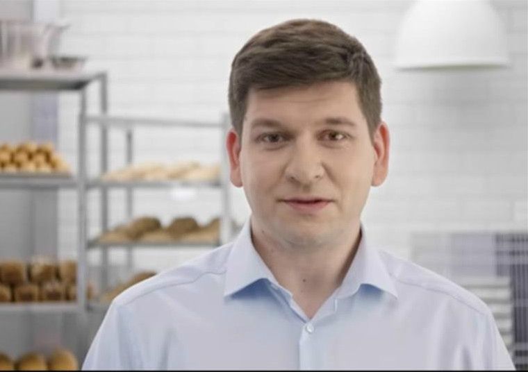 Skąd Lidl wziął piekarza do reklamy? Niesamowita kariera pioniera mrożonego pieczywa