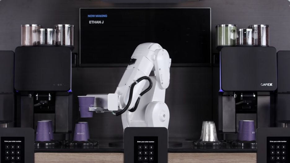 Robot jest w pełni samodzielną kawiarnią