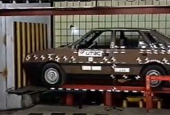 Test zderzeniowy Poloneza Caro z 1993 roku