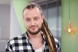 Baron zainspirował się zdjęciem Julii Wieniawy? Podobieństwo jest uderzające