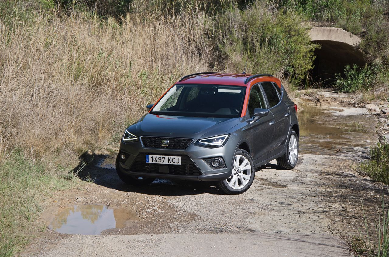 Seat Arona (2017) - zdjęcia