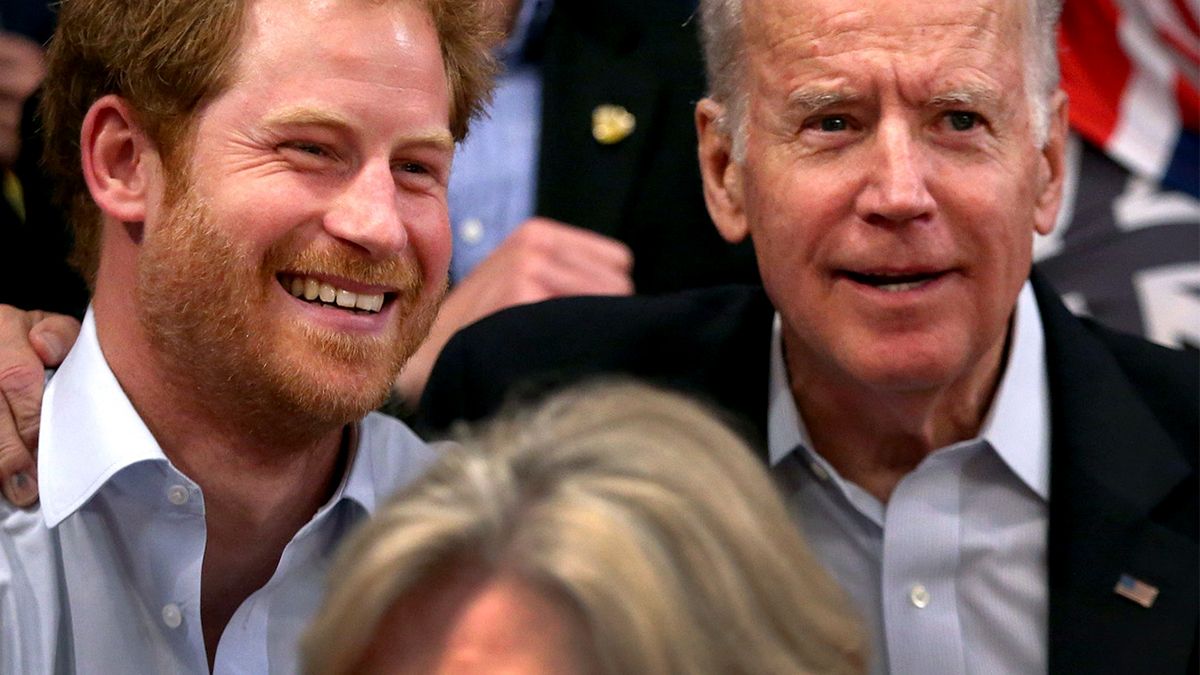 Książę Harry i Joe Biden to starzy dobrzy znajomi. Ich przyjaźń trwa od lat, a zaczęła się od spraw służbowych