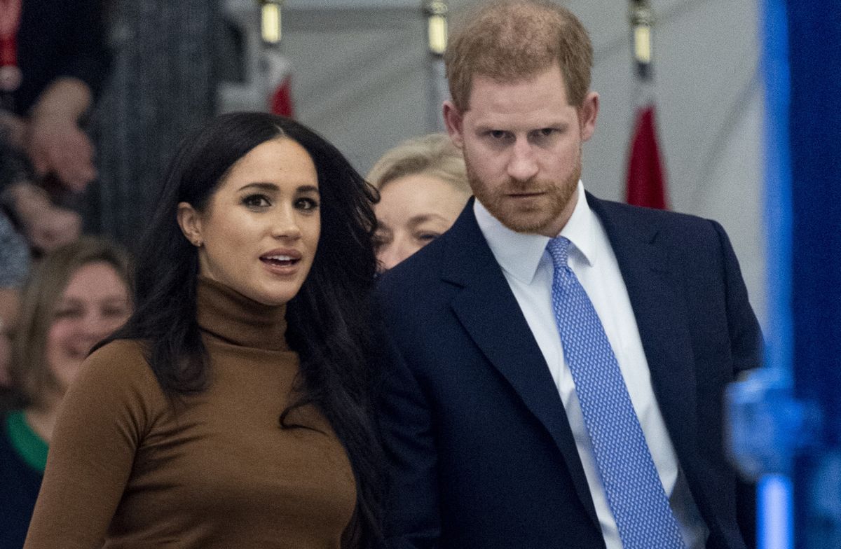 Książę Harry i Meghan Markle na lotnisku w Kanadzie. Wyglądali na szczęśliwych