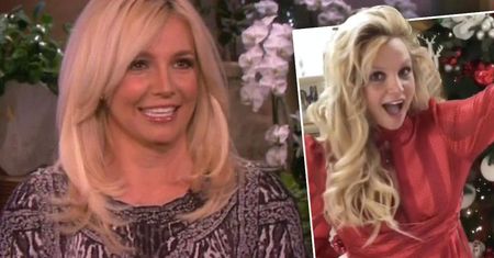 Gigantyczna choinka stanęła w willi Britney Spears. Drzewko na dwa piętra wygląda imponująco. Ktoś to przebije?