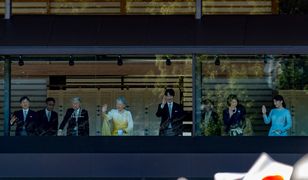 Monarchia, czyli kosztowna zabawa w króla i królową