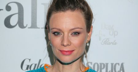 Magdalena Boczarska w ciąży na "Różach Gali". Niebieska sukienka nie ukryła brzuszka