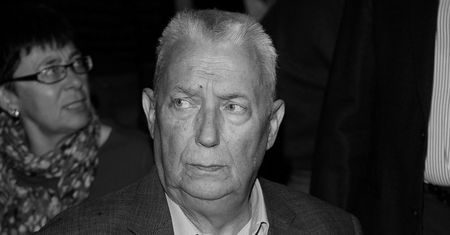 Wojciech Młynarski. Odwiedziliśmy grób artysty na Starych Powązkach w Warszawie