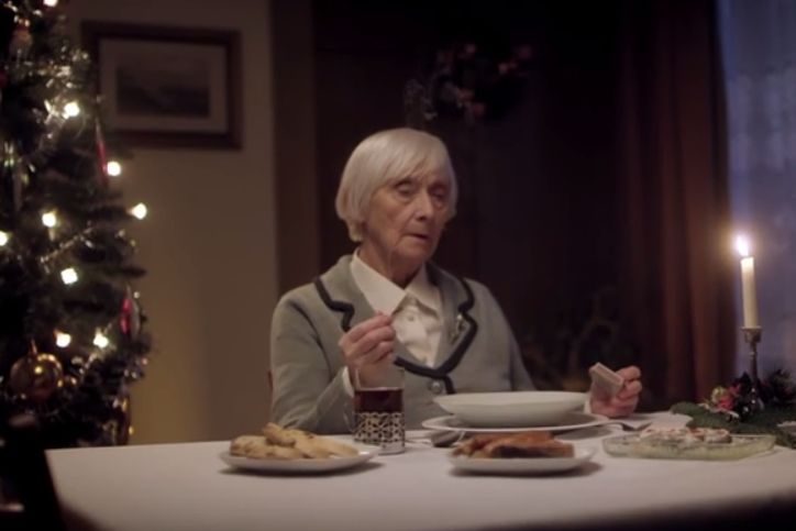Samotna wigilia starszej osoby nie musi tak wyglądać