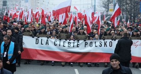 Jacek Sasin obruszony po marszu. Wzywa jednego z polityków do przeprosin