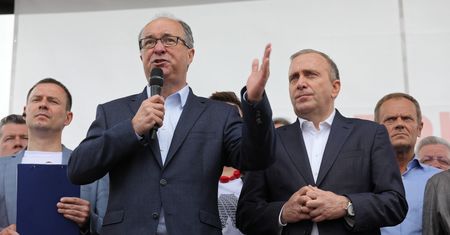 Nieoficjalnie: wieczorem spotkanie Schetyna-Czarzasty