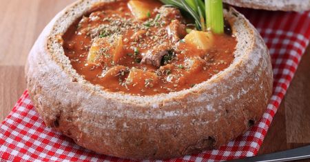 7 pomysłów na jesienny gulasz (nie tylko z mięsa)