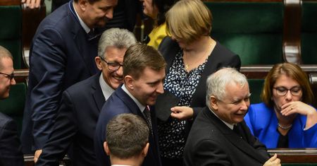 Cięcia pensji polityków. Poseł PiS oskarża media: To wy stworzyliście taką atmosferę