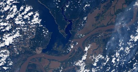 NASA publikuje ekscytujące zdjęcia z kosmosu. Najpierw Londyn, teraz Amazonka