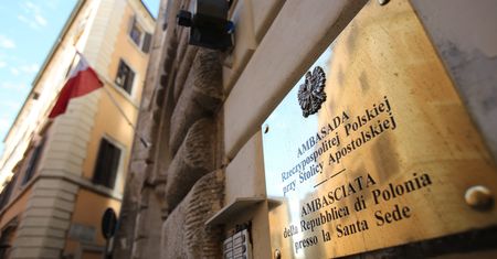 Portugalski tygodnik o polskich obozach koncentracyjnych. Ambasada RP reaguje