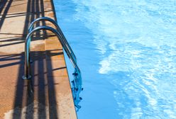 14-latkowi pękły jelita. Wszystko przez zabawę na basenie