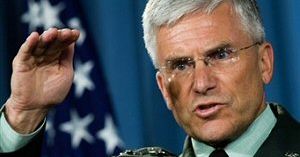 Generał Casey oskarża Iran o pomaganie szyitom w Iraku