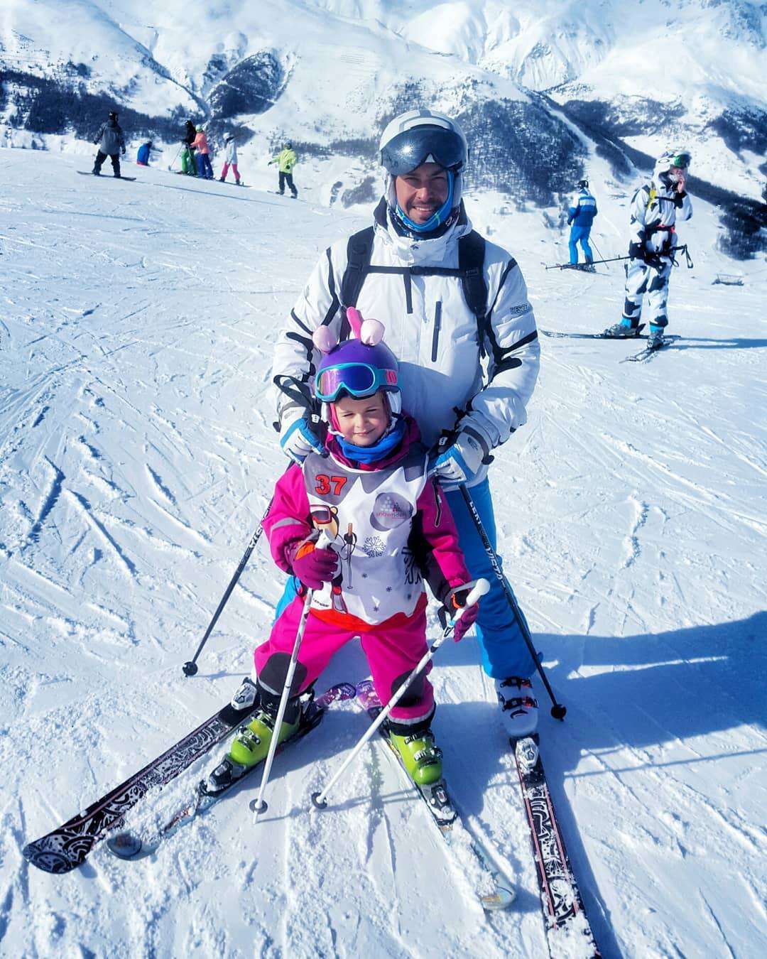 Katarzyna Skrzynecka z córka i mężem w Livigno