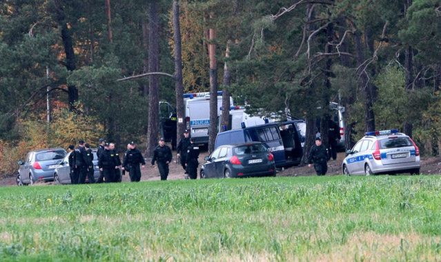 Więzienie za kradzież w Niemczech auta z trumnami