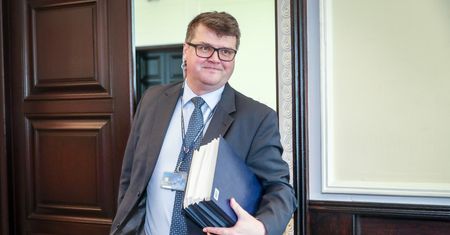 Żona ministra Macieja Wąsika na posadzie w państwowym urzędzie