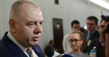 Rząd się ugnie? Sasin przyznaje, że można zmienić ustawę o IPN. Pod jednym warunkiem