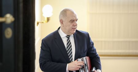 Tarcza antykryzysowa. Wicepremier Sasin w PR1: skala strat niemożliwa do oszacowania