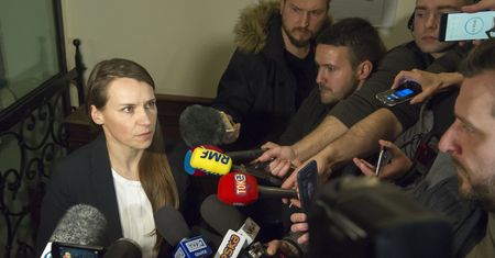 "Krzyczeli, by ogolić posłankę na łyso". Dla prokuratury sprawy nie ma