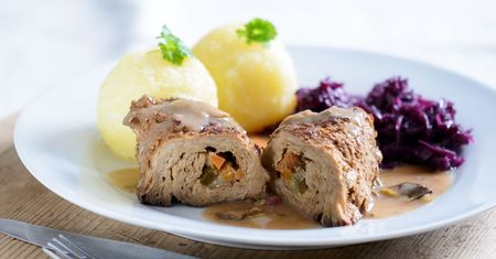 Ajerkuchy, szpajza i modro kapusta. Sprawdź, czy znasz kuchnię śląską