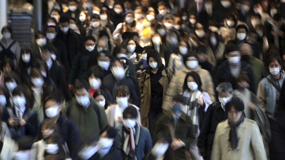 Maski są produktem deficytowym w Chinach. 