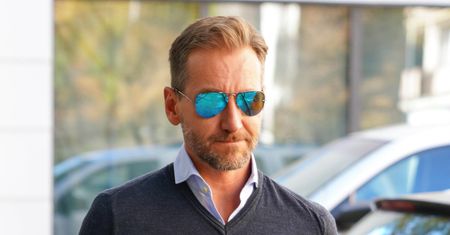 Piotr Kraśko uwielbia nosić zarost. W poprzedniej pracy miał zakaz