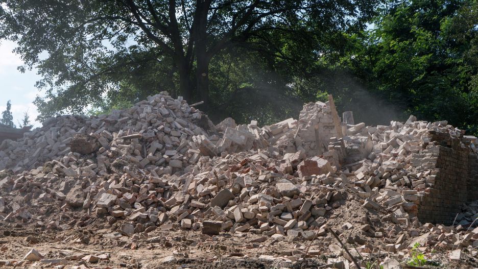 Wyburzanie kościoła św. Trójcy w Morasku