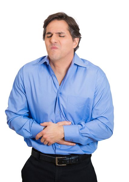 Jeżeli często obserwujesz u siebie cofanie się kwasów żołądkowych do przełyku, koniecznie skontroluj tę przypadłość.