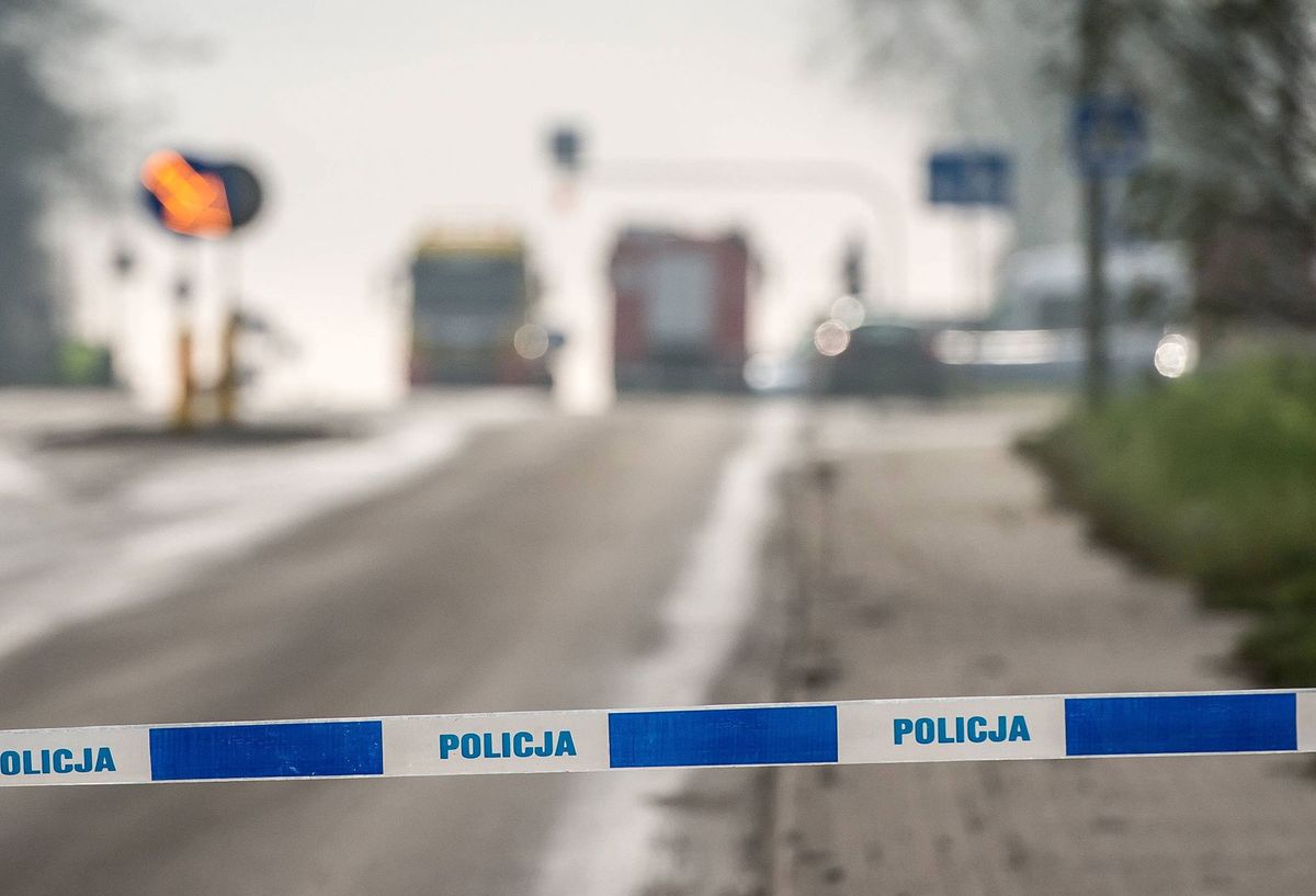 Zwłoki mężczyzny na przystanku w Poznaniu. Nie wiadomo, jak zginął