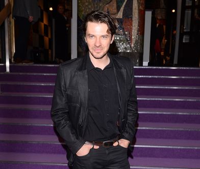 Jego żona to prawdziwa piękność. Zobaczcie te zdjęcia!