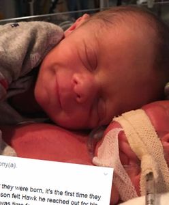 Wzruszająca historia bliźniaków, których zdjęcie podbiło internet