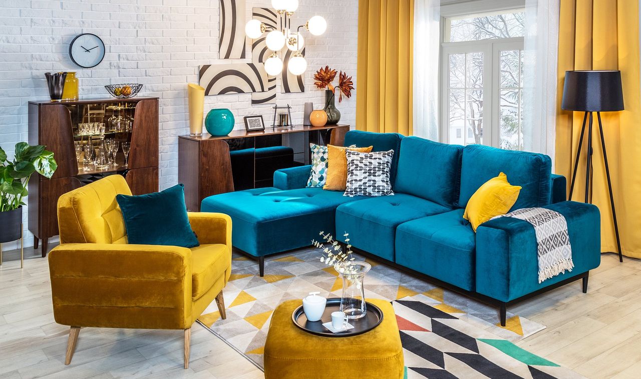 3 pomysły na aranżację w stylu mid-century modern. Radzi ekspert Salonów Agata