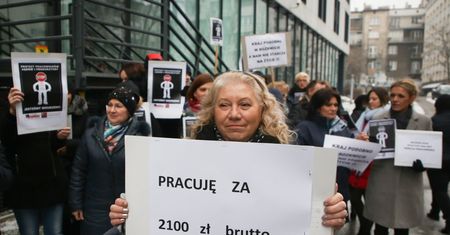 Tylko 10 procent pracowników krakowskich prokuratur pojawiło się po świętach w pracy. W innych miastach podobnie