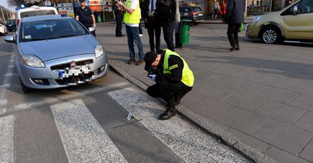Zaatakował nożem dziennikarzy. Usłyszał zarzut