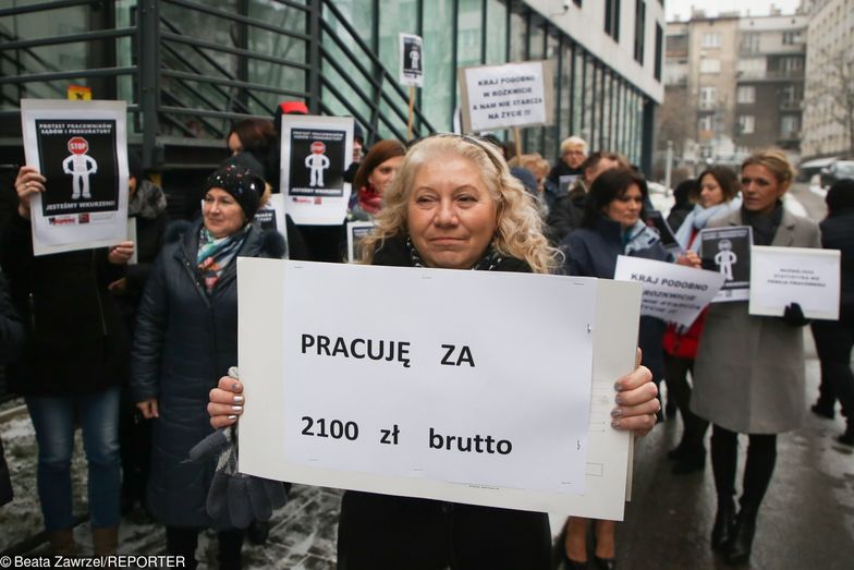  Protest pracowników sądów i prokuratury przed Prokuraturą Okręgową w Krakowie