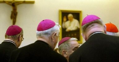 Bp Głodź: biskupi są normalnymi ludźmi
