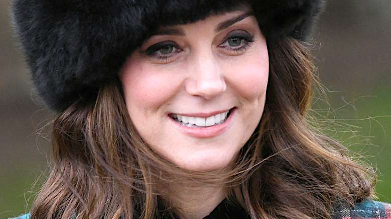 Księżna Kate sesja przy choince