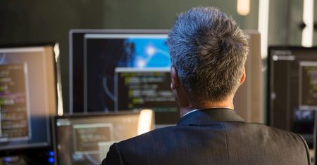 Praca dla programistów. Branża IT coraz chętniej przechodzi na samozatrudnienie